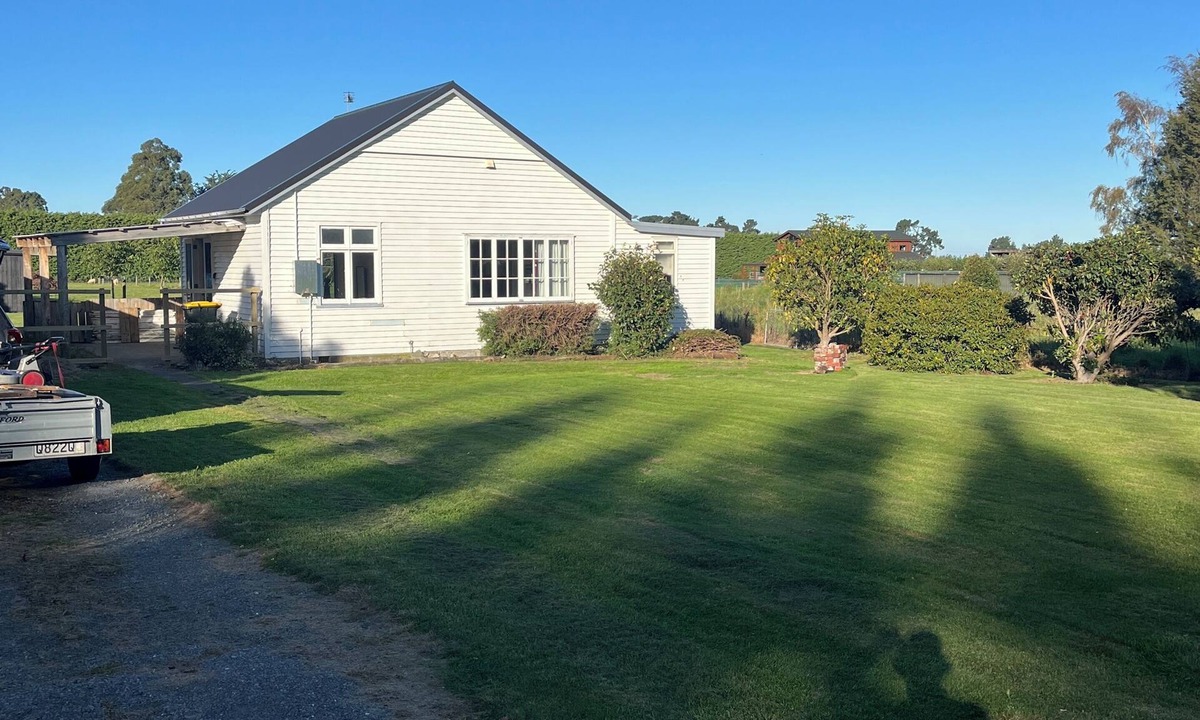 Mount Somers Cottage | Mount Somers Escape, cosy cottage in the town with great mountain views