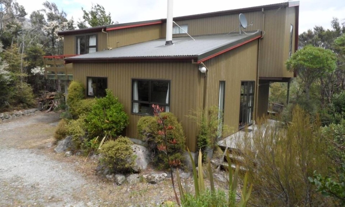 St. Arnaud House | Mount View, St Arnaud