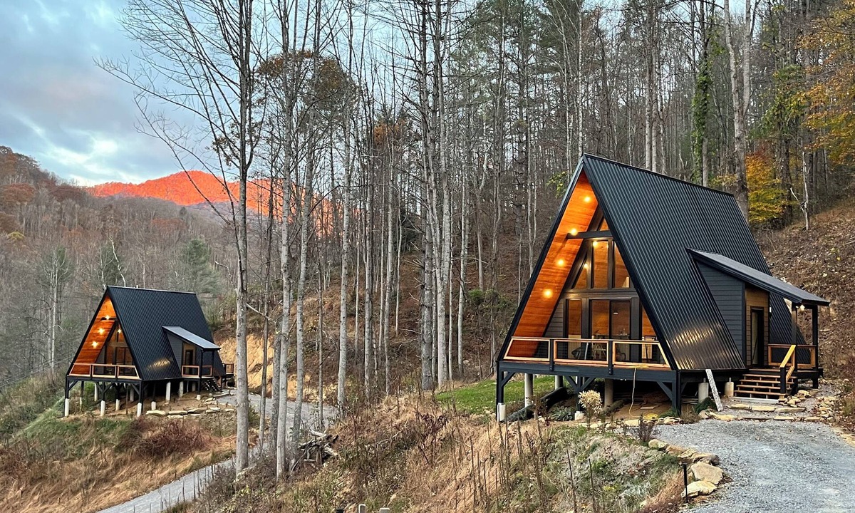 Burnsville House | Mountain A-Frame with riverfront views