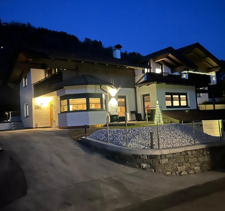 Doelsach House | Mountain Apex