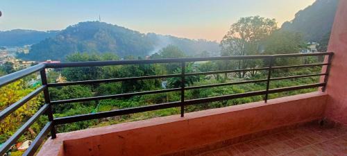 Shyamkhet Apartment | Mountain Breeze 2BHK with a spectacular view