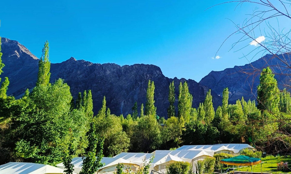 Hunder RV Rental | Mountain Camp