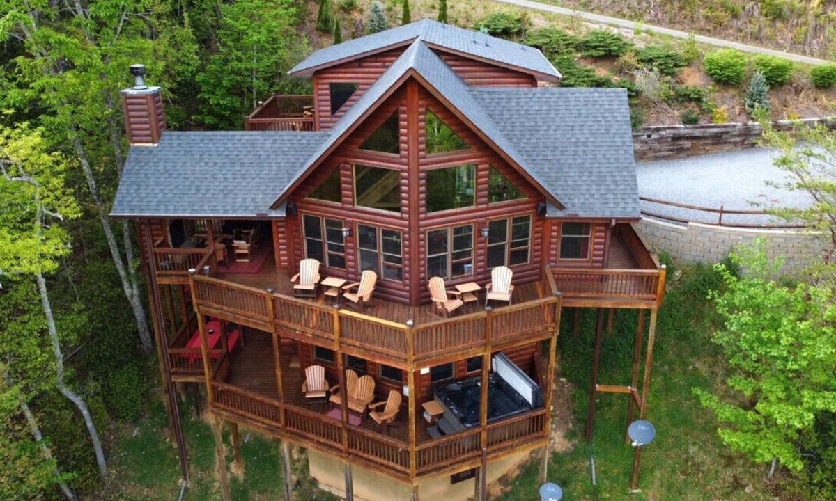 Blue Ridge Cabin | Mountain Dream Hideaway | Stylish Cabin w/Mountain Views, Hot Tub & Game Room