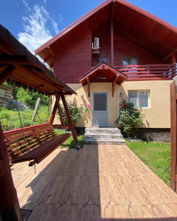 Malaia House | Mountain escape in Carpathian