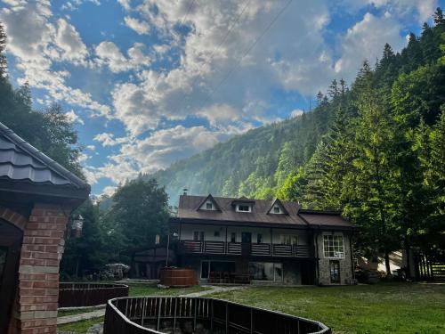 Bicaz Villa | Mountain FIsh