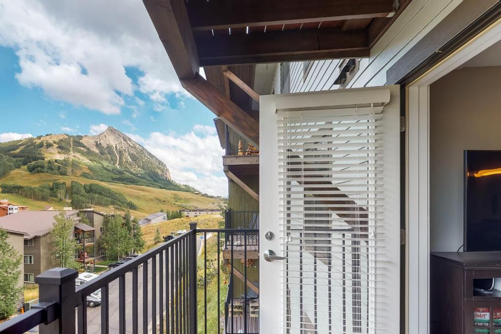 Mount Crested Butte Apartment | Mountain Getaway