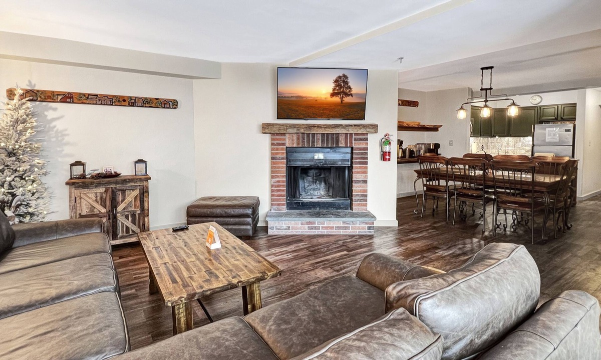 Killington Condo | Mountain Green Ski & Golf Resort 3-D10 Across the Street from the Lifts