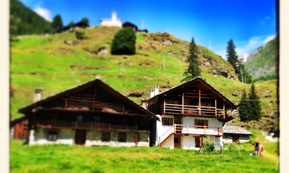 Gressoney-la-Trinite Apartment | Mountain house at the foot of Monte Rosa.