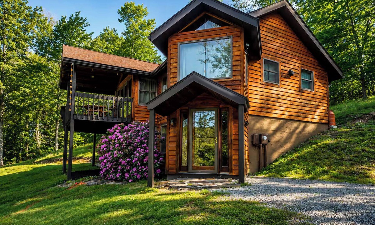 White Cabin | Mountain Lodge- Fallingwater/Ohiopyle/State Parks