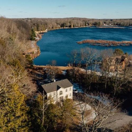 Rock Hill House | Mountain Majesty