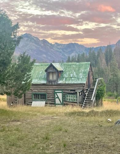 Siskiyou County Resort | Mountain Meadow Resort