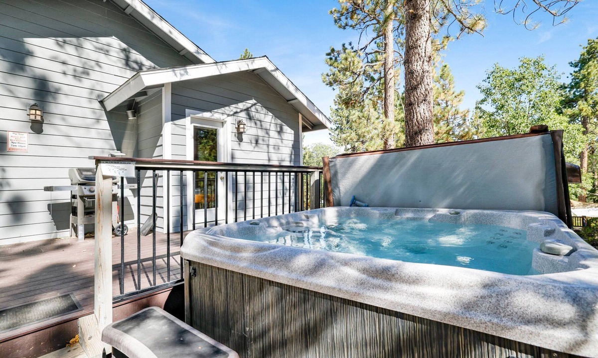 Big Bear Lake Cabin | Mountain Modern Village Escape- Hot Tub-