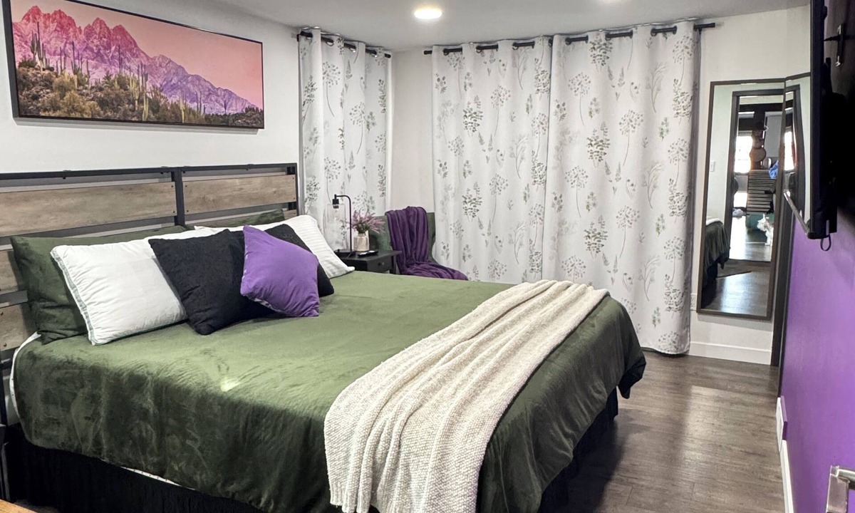 Murray House | Mountain Muse Utah Retreat . Explore . Hike . Ski . 3BDR . 2BATH . StunningViews