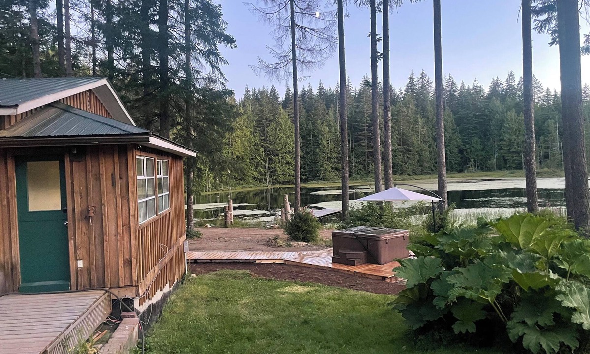 Blind Channel Cabin | Mountain retreat on a private lake with a hot tub and more!