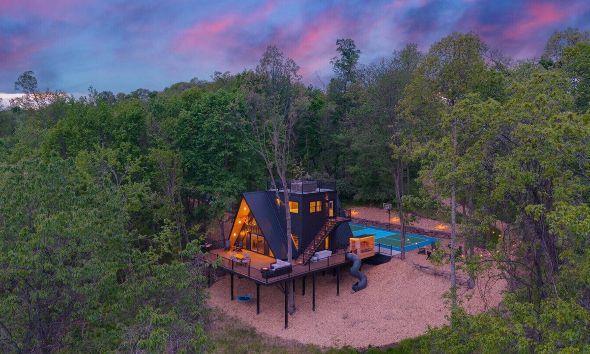 Loyalton Cabin | Mountain-Top A-Frame Retreat | Rooftop Hot Tub