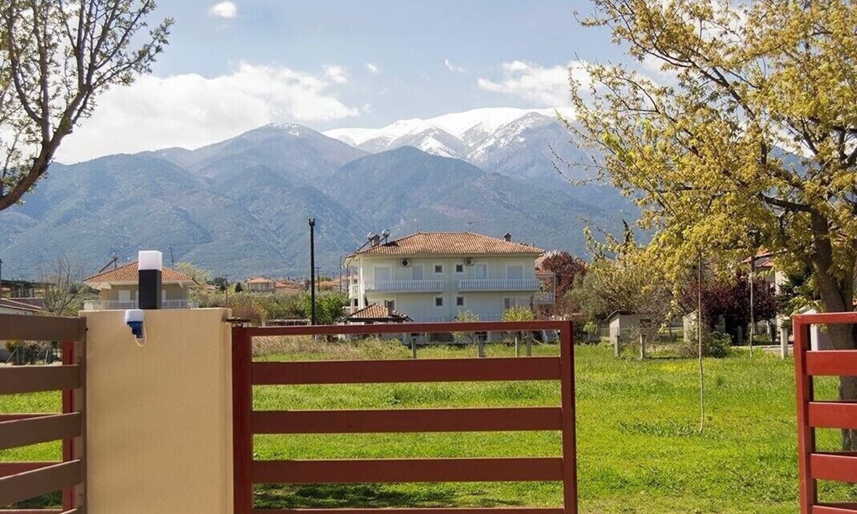 Leptokaria House | Mountain view ,3 minutes away from sea! Θέα στο βουνό ,3 λεπτά από την θάλασσα!