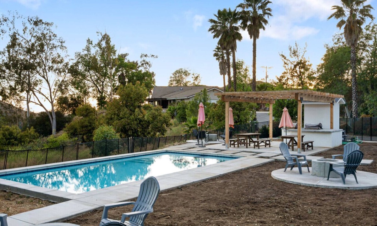 Valley Center House | Mountain View 4B/2B Home