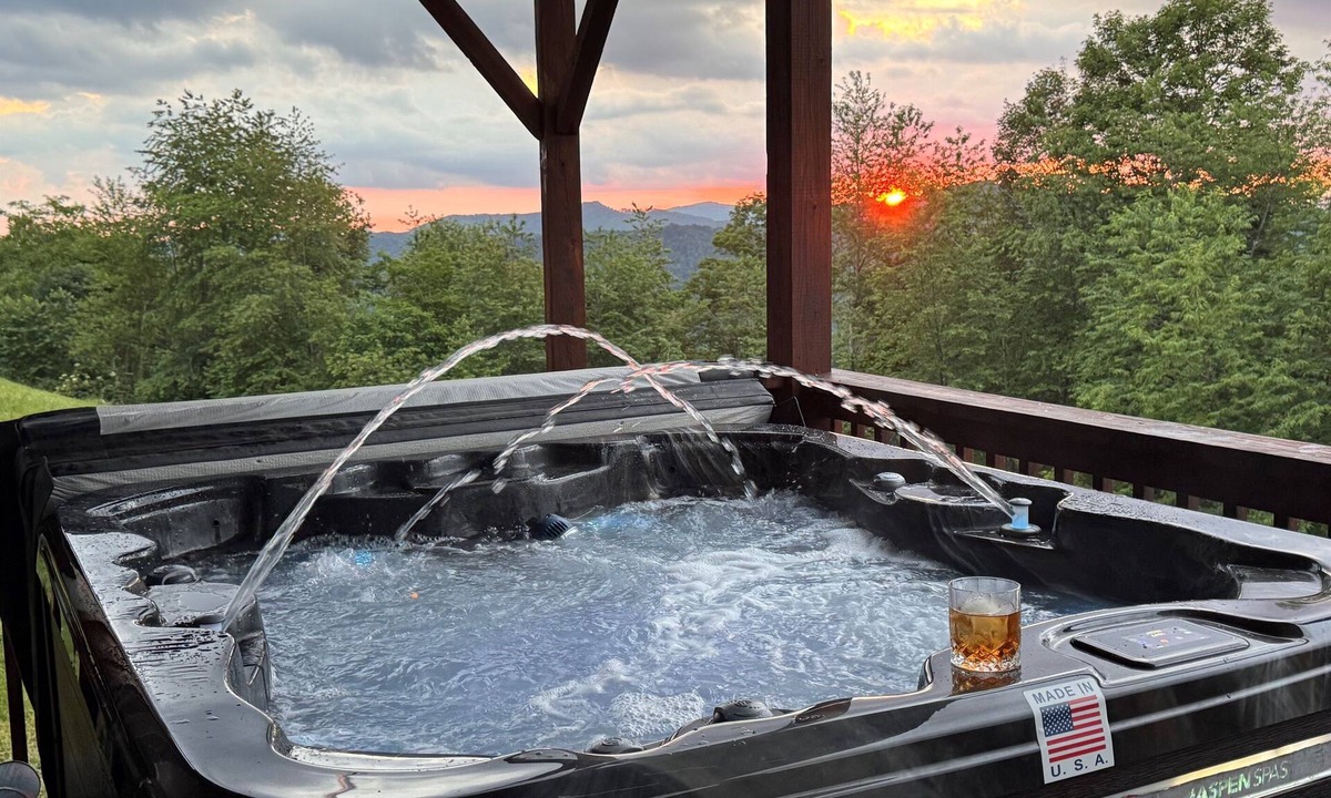Wolf Laurel Cabin | Mountain View Cabin/Hot Tub/Game Room/Near Asheville