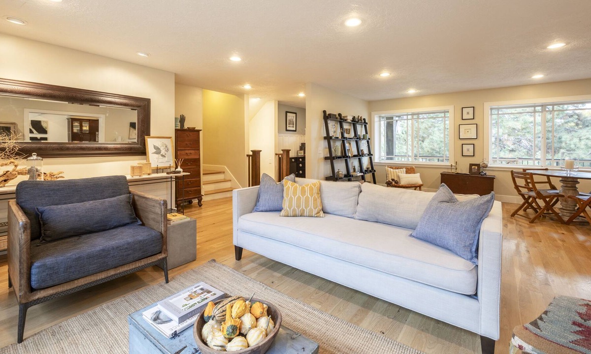 Holladay House | Mountain View Retreat