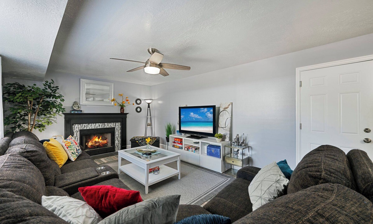 Millcreek House | Mountain Views! Spacious & Stylish w/Covered Deck, Fenced Yard, BBQ & Firepit