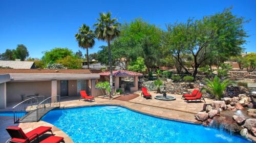Paradise Valley Village House | Mountain Views wHTD Pool Spa- Pickleball Golf