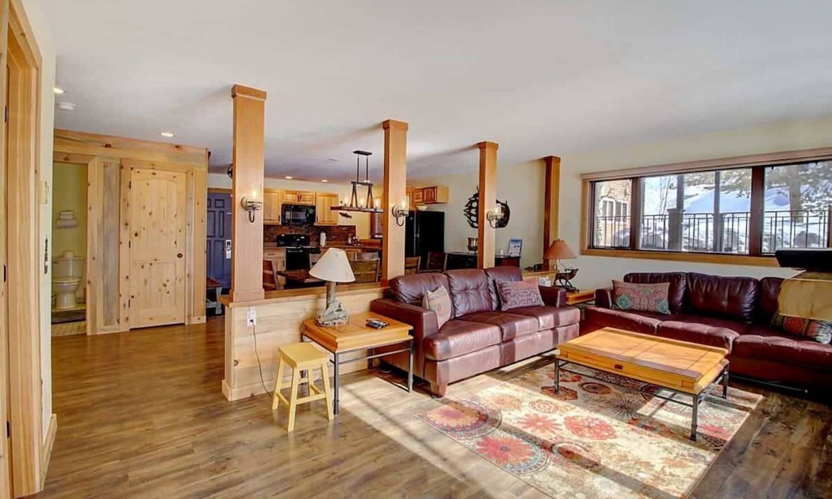 Silvercreek Condo | Mountainside #95 | Ski-In/Ski-Out Granby Ranch | Private Hot Tub | 2BR Sleeps 6
