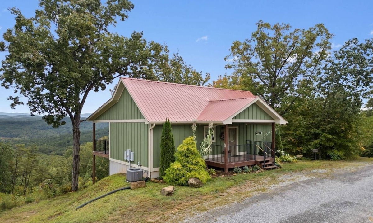 Tennga Cabin | Mountainside Retreat with Stunning Views + Hot Tub