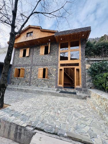 Miandam Villa | Mountvilla