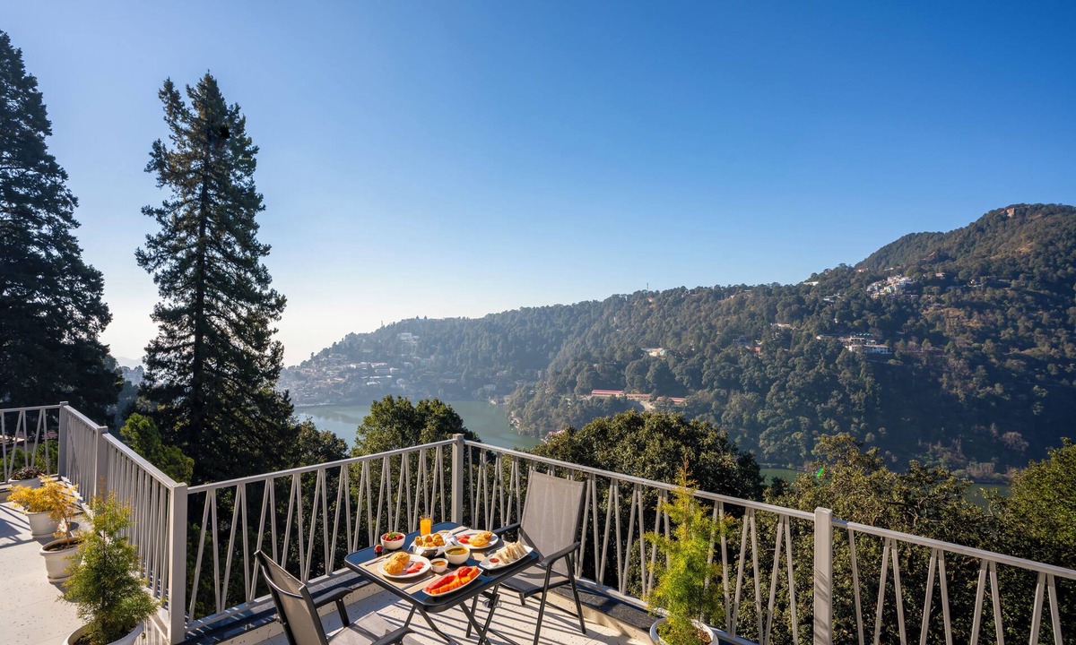 Mallital Hotel | Moustache Select Nainital