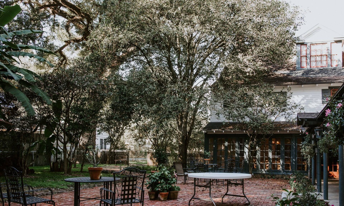 Lafayette Bed & Breakfast | Mouton Plantation