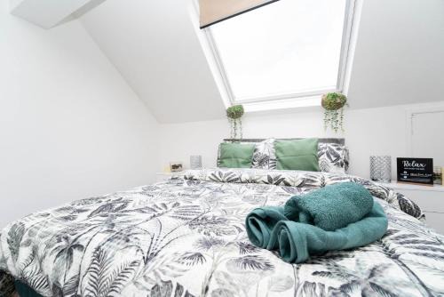 Iver House | Move inn Estates - Multiple Rooms