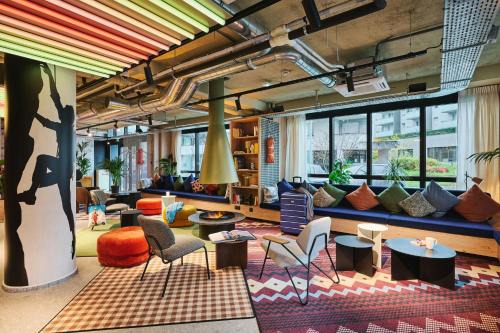 Annecy Hotel | Moxy Annecy