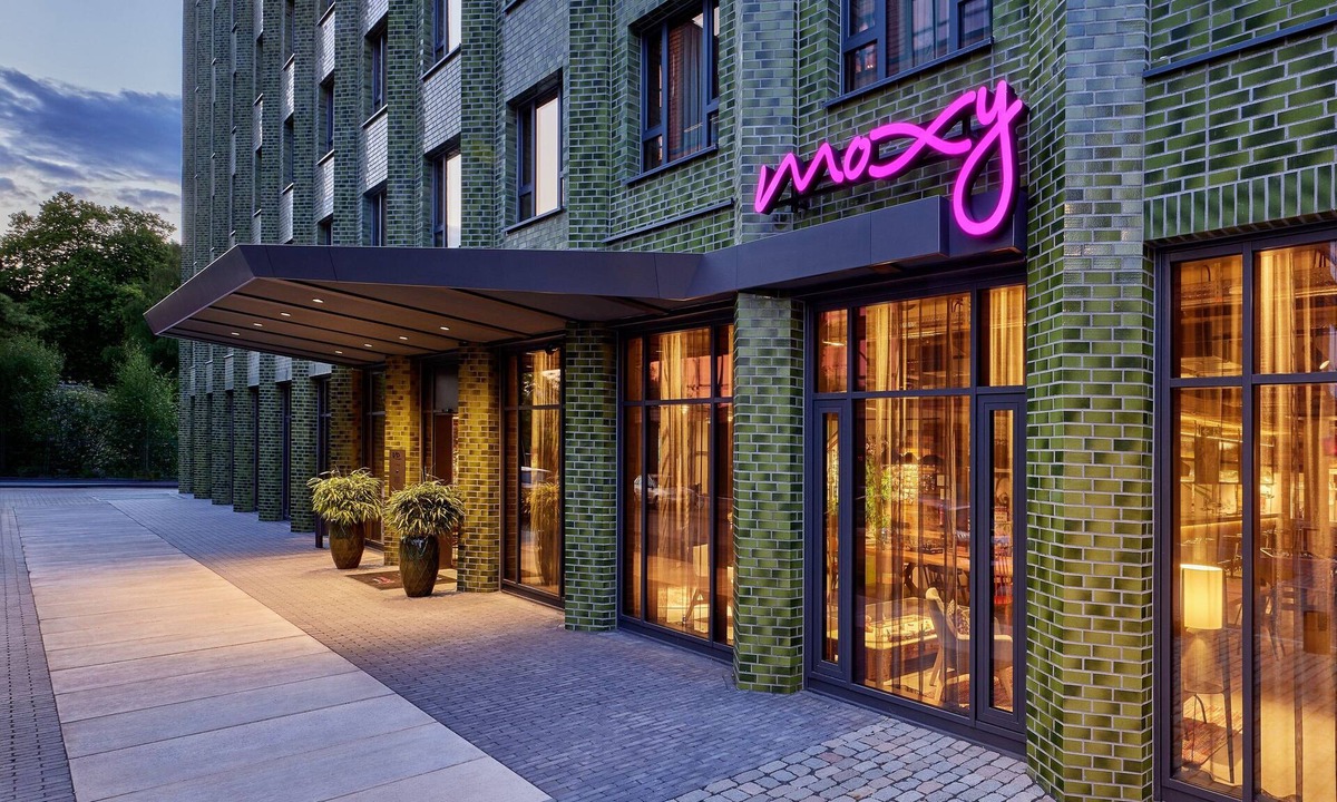 Muelheim Hotel | Moxy Cologne Muelheim
