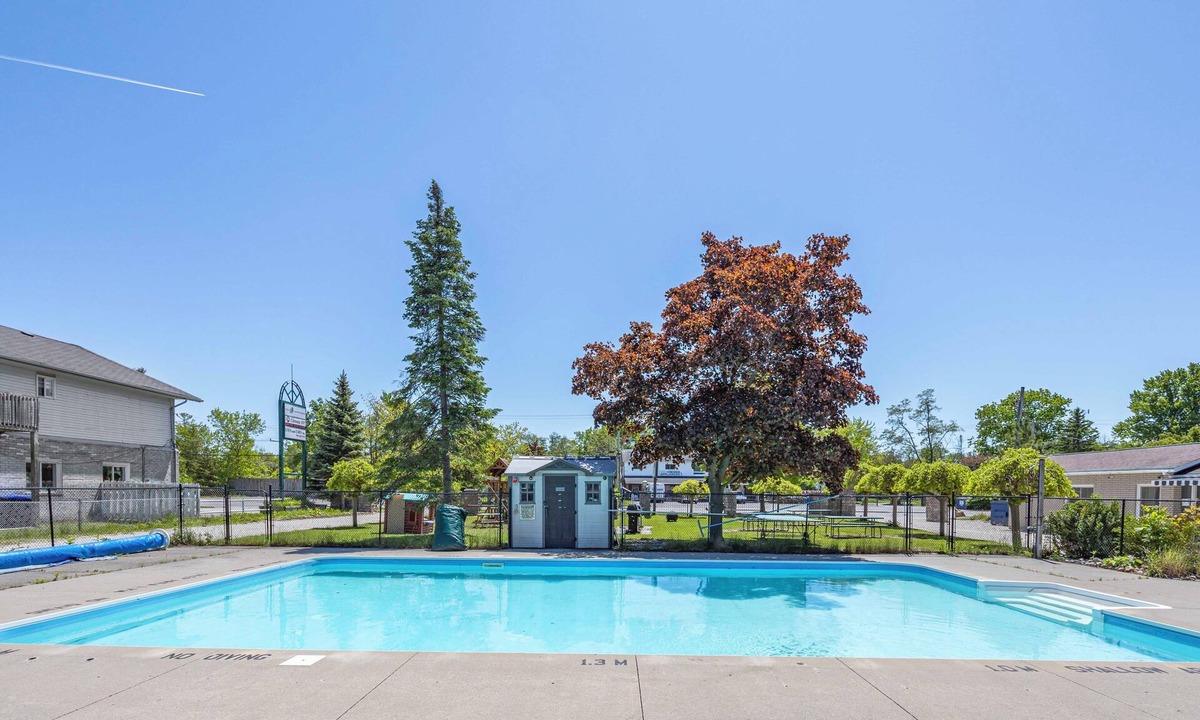 Wasaga Beach Hotel | Mozaik Motel