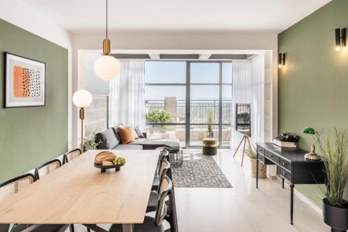 Nachlaot Apartment | Mr. Agrippa - By TLV2GO