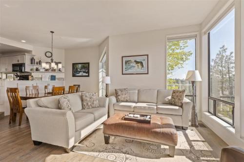 Century West House | Mt. Bachelor Village Resort Condo 511 in Bend OR