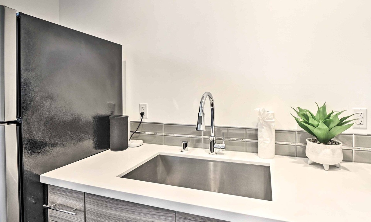 Mount Baker Apartment | Mt Baker Apartment: Walk to Lake & Light Rail