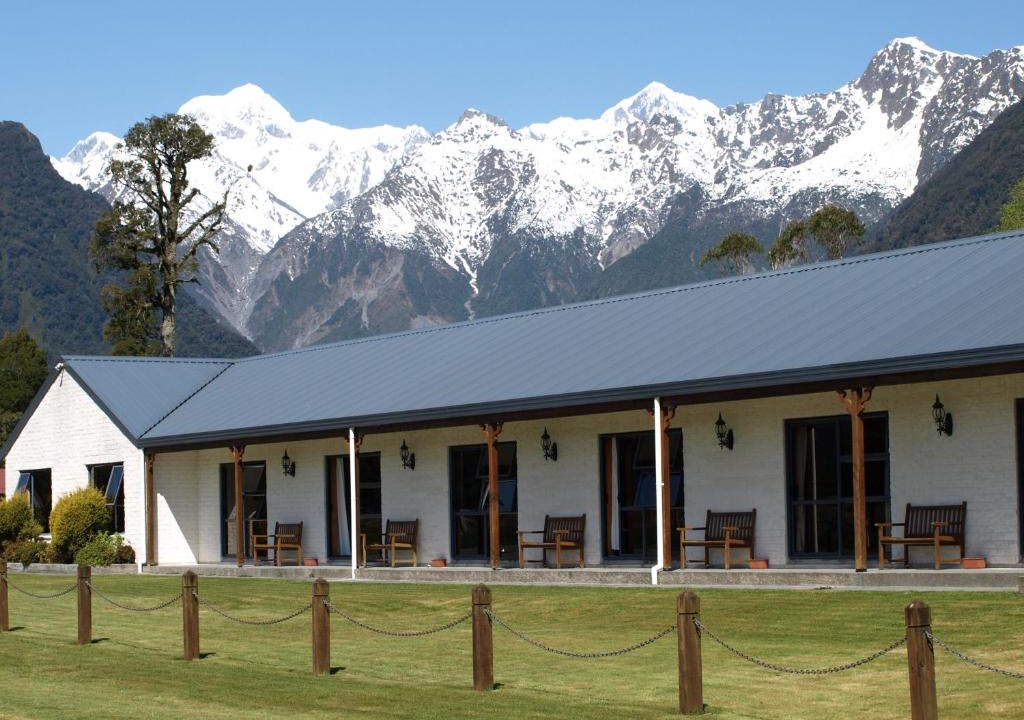 Fox Glacier Hotel | Mt Cook View Motel - Fox Glacier