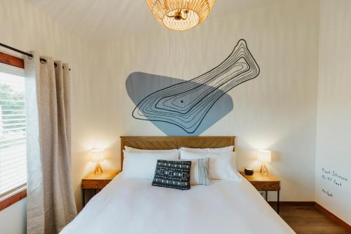 Kalispell Hotel | Mt Stimson Suite Work-From-Anywhere-Ready