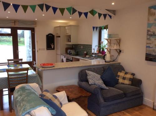 Ardsbeg Apartment | Muckish View Elegant & EV Friendly