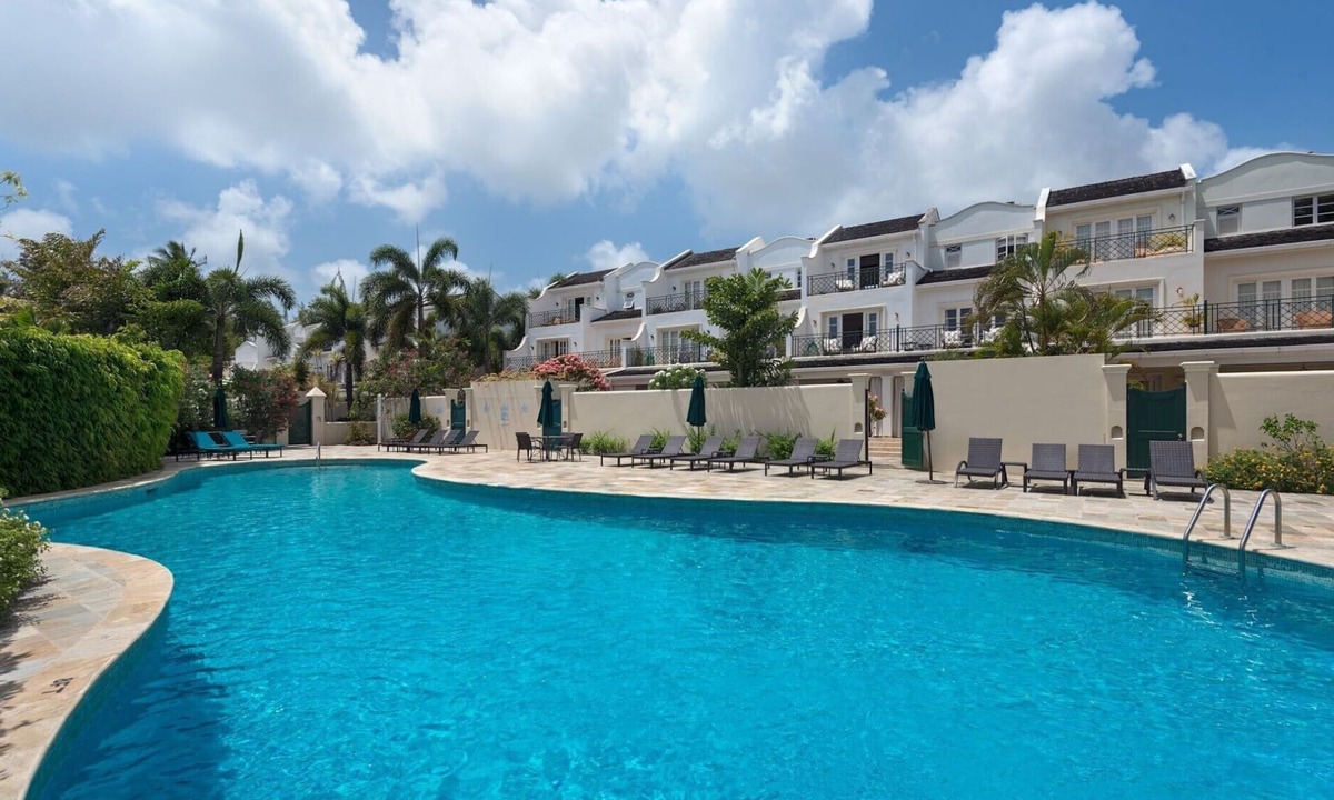 Mullins Villa | Mullins View Townhouse | a luxury 4-bedroom townhouse close to Mullins Bay Beach