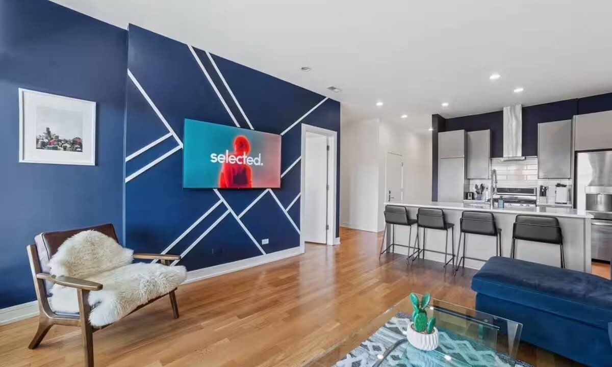 Ukrainian Village House | Multi-Unit Condo Building in Chicago