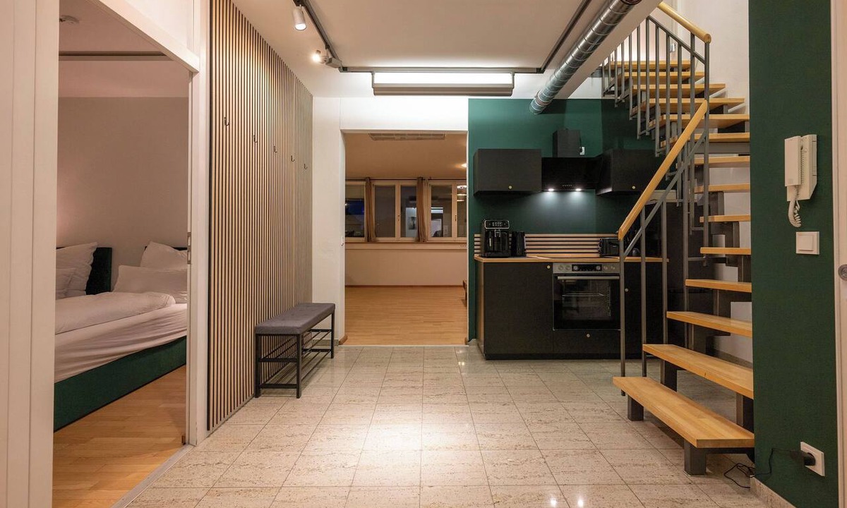 St. Paul Apartment | Munich 100 meters from Oktoberfest for 16 guests in Apartment Helsinki