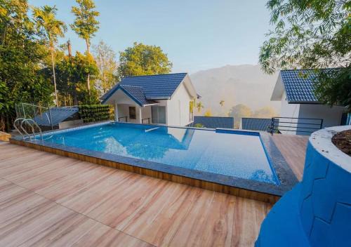 Nullatanni Resort | Munnar Majestic Resort with Pool