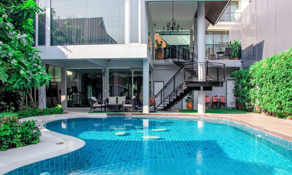 Ladprao Hotel | Murraya Residence