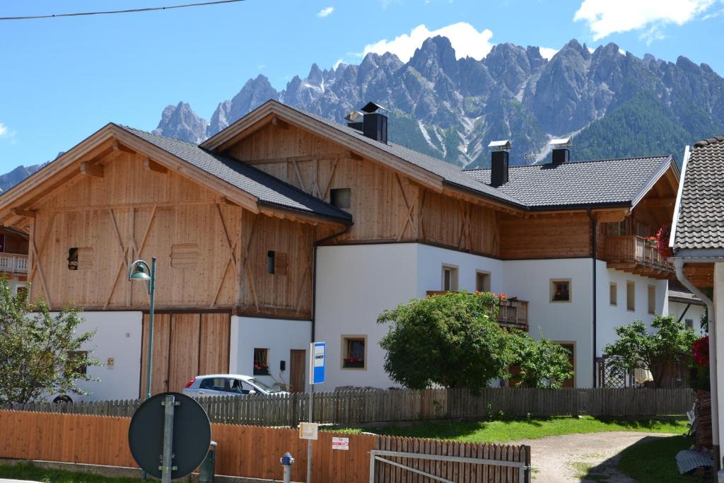 Valle San Silvestro House | Mutznhof