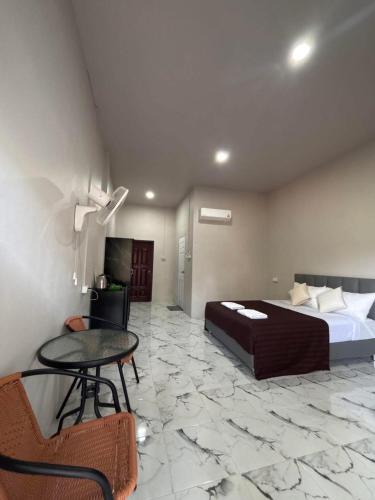 Det Udom House | MWELL House