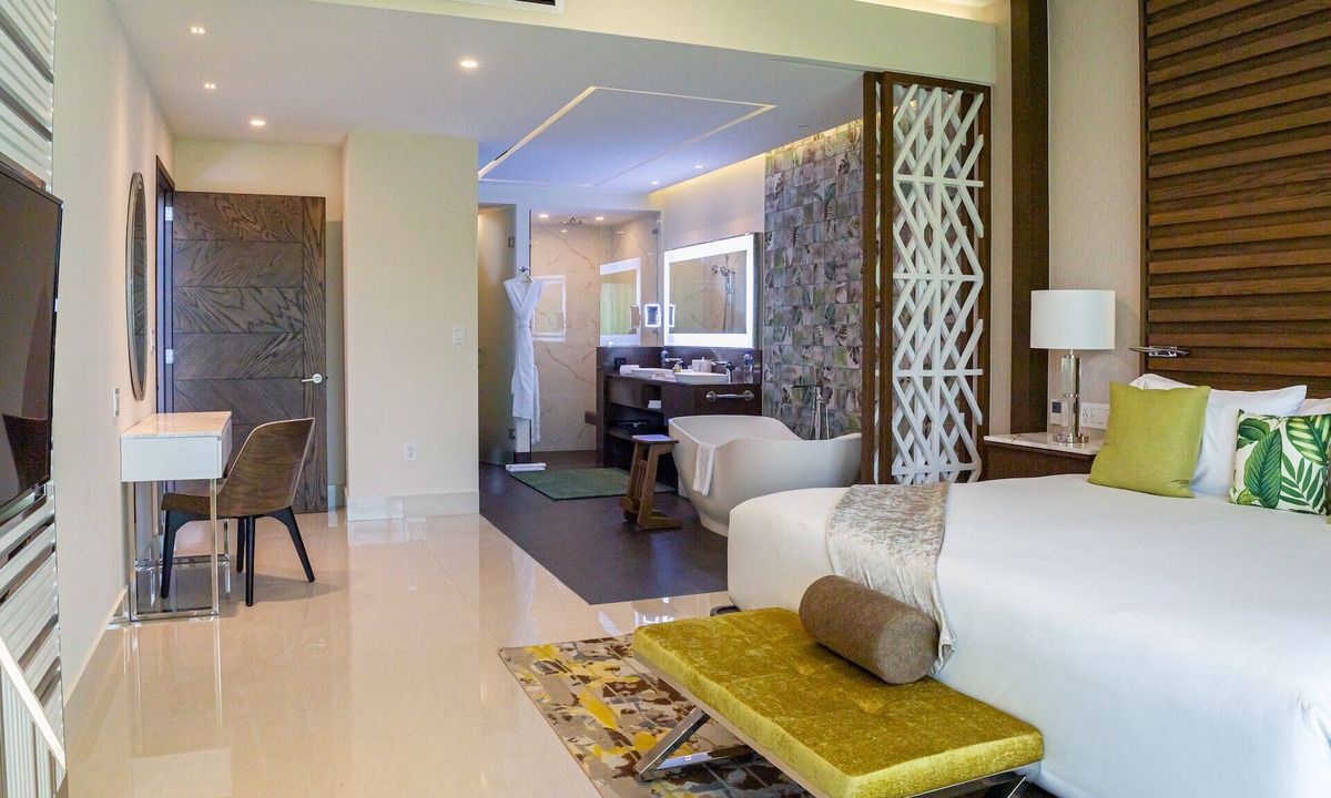 Puerto Juarez Hotel | Garza Blanca Resort. Stunning 4800+ Sq Ft. 3 Bedroom Loft with rooftop terrace.