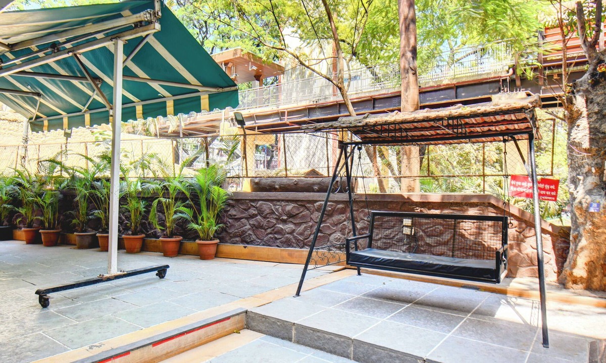 Shivajinagar Hotel | MY BIZZ HOTEL