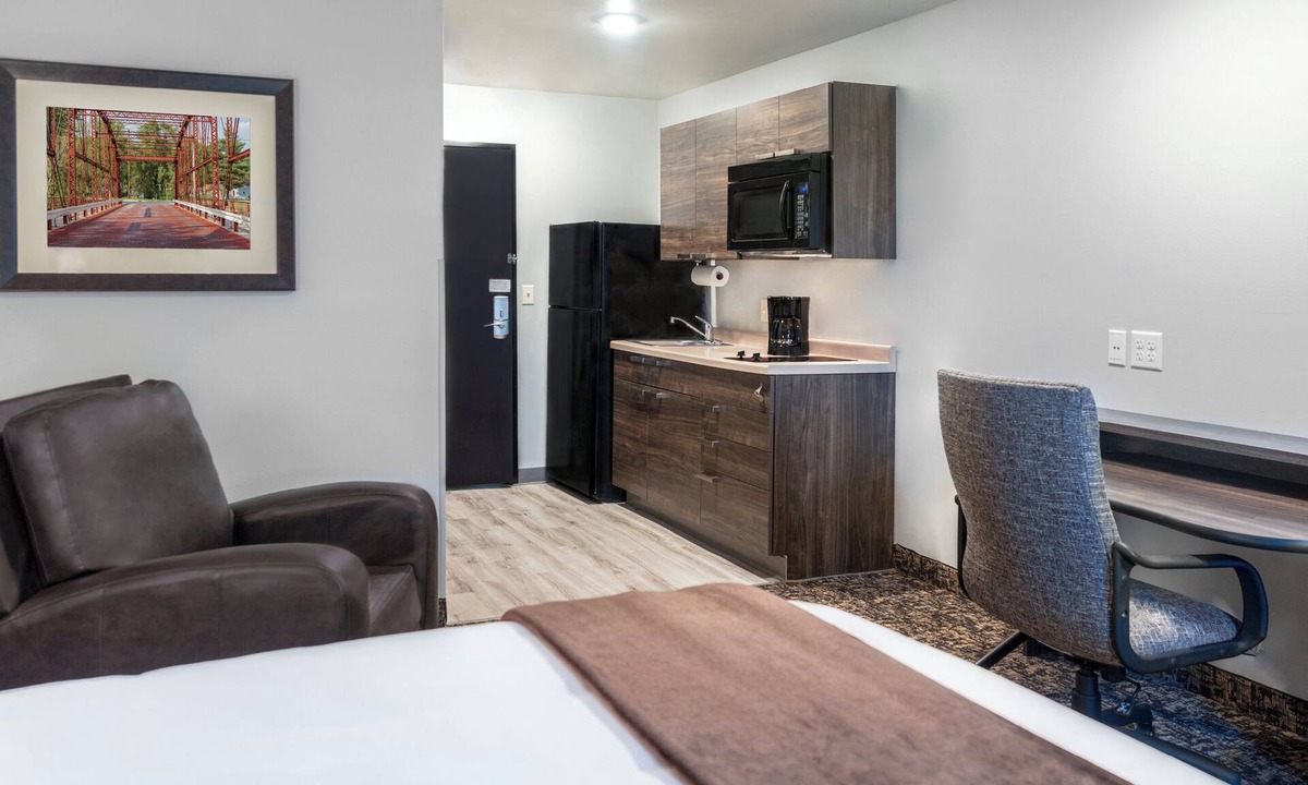 Redding Hotel | My Place Hotel-Redding CA